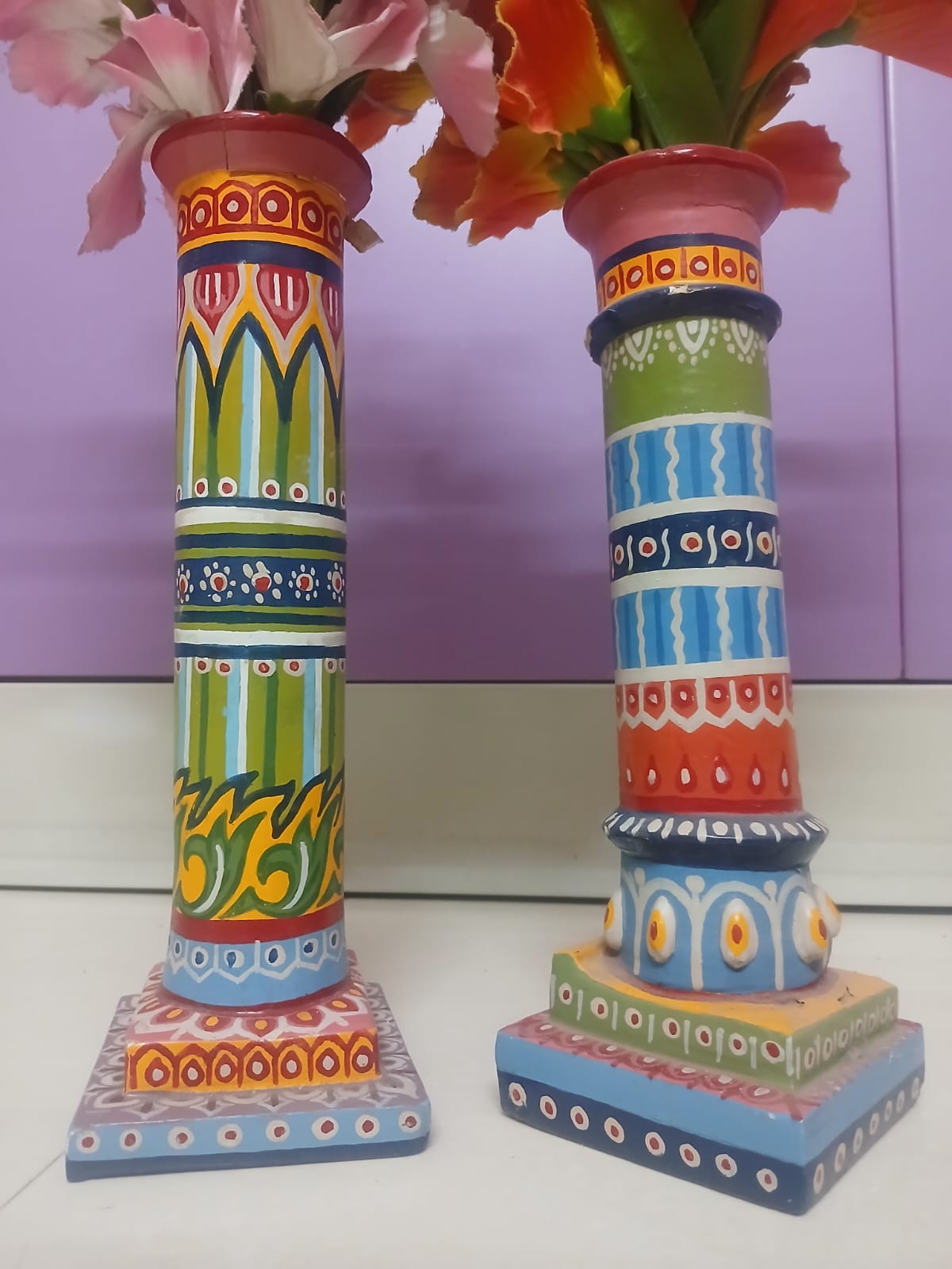 Painted pillars — Craft